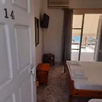 Makris Апарт-отель *
