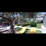 Makris Апарт-отель