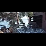 Makris Апарт-отель *