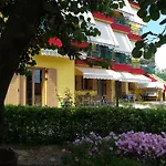 Makris Апарт-отель Gialtra