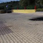 Makris Апарт-отель *