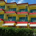 Makris Апарт-отель