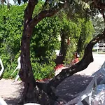 Makris Апарт-отель *