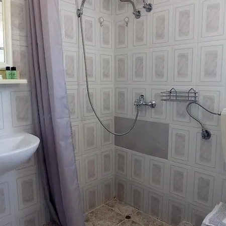 Aparthotel Makris Gialtra