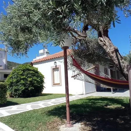 Apart-hotel Makris *