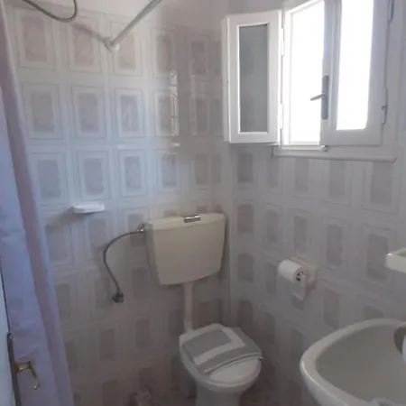 Aparthotel Makris Gialtra