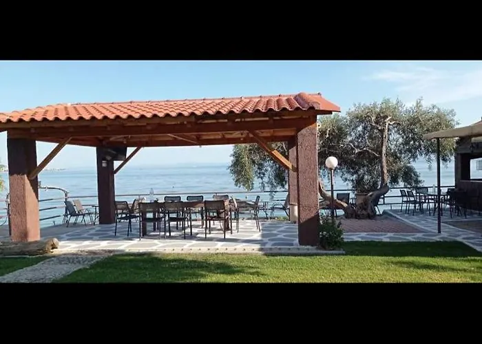 Makris Apart-hotel Gialtra